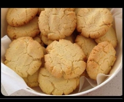 Crunchy Coconut Cookies