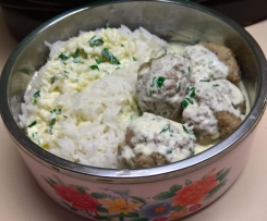 Swedish Meatballs with Sour Cream Sauce
