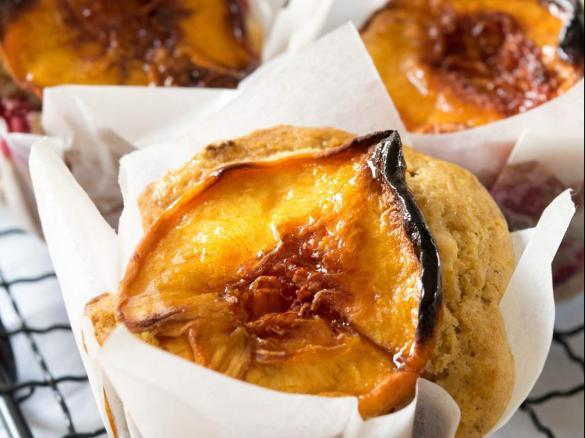 Peach Melba Muffins