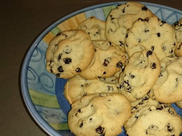 Gluten free currant and raisin biscuits