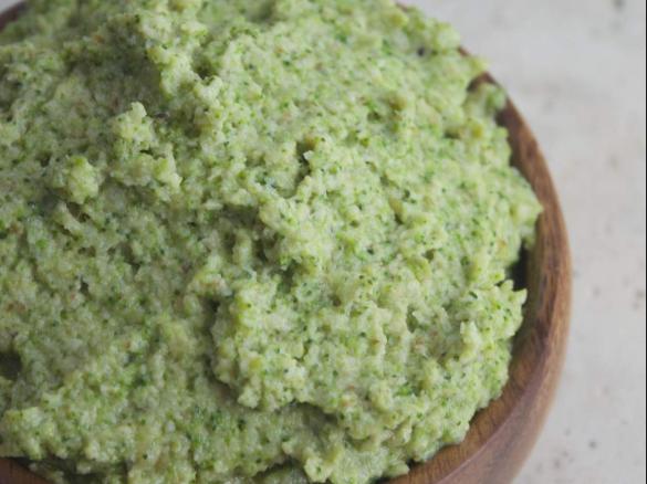 Raw Broccoli, Basil & Cashew Pesto