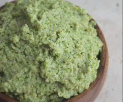 Raw Broccoli, Basil & Cashew Pesto