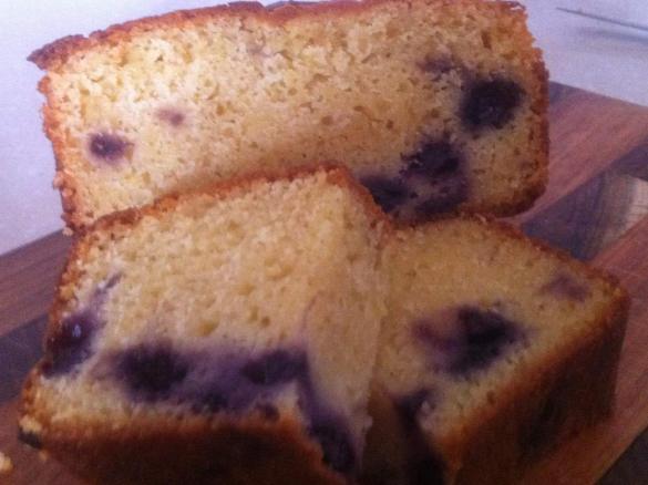 (variation) Apple Cinnamon, Blueberry and yoghurt loaf