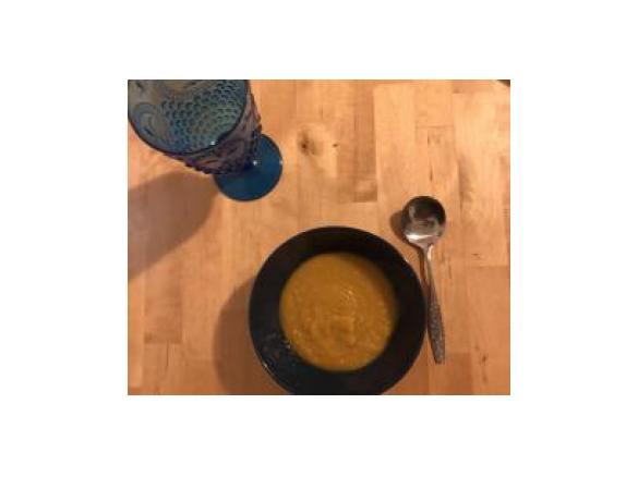 Curried lentil and pumpkin soup