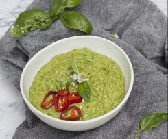 Rocket, Macadamia and Parmesan Dip