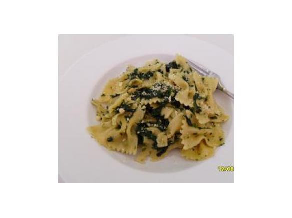 Pasta with Spinach (Pasta Verdura)