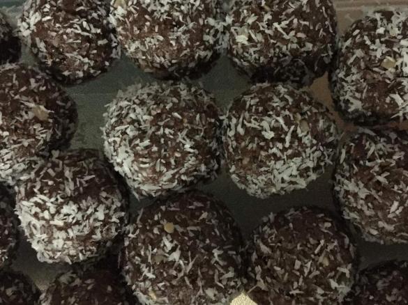 Nut free protein balls
