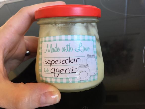 Separator Agent (slides cakes out of pans)