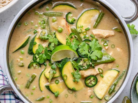 Green Chicken & Veg Curry