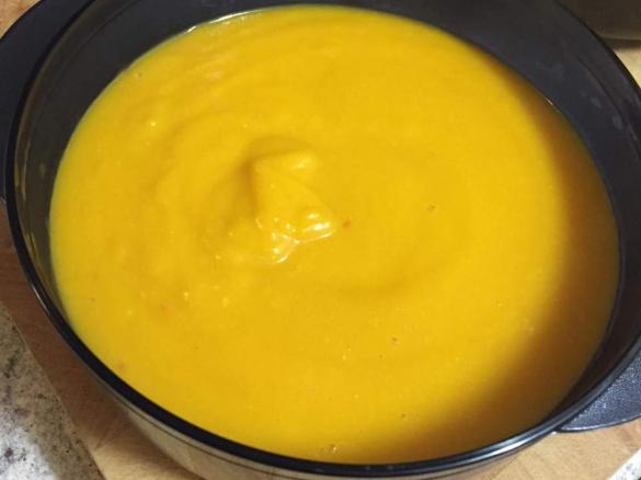 Weight Watchers "Pumpkin and capsicum soup"