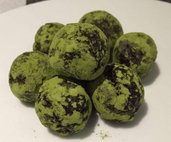 Matcha Date Fudge Truffles