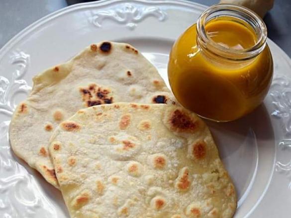 Pumpkin Kaya and Roti ( Vegetarian)