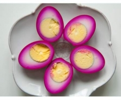Beetroot pickled eggs