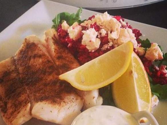 Raw beetroot, rocket & feta salad with Cajun steamed fish and a coriander & caper yogurt dressing. 