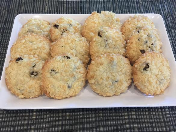 Chewy Rice Bubble and Sultana Cookies