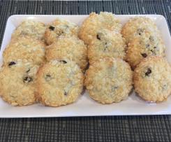 Chewy Rice Bubble and Sultana Cookies