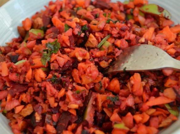 Beetroot Salad with Carrot, Apple, Coriander & Mint