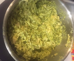 Creamy chicken and Pesto Pasta