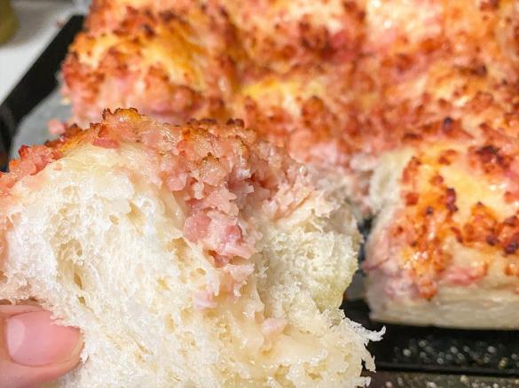 Bacon & Cheese Rolls - Mixquisite