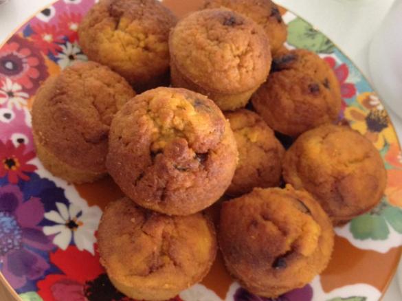 Mini Carrot + Raisin Muffins - Sugar Free / Dairy Free / Diabetic Friendly