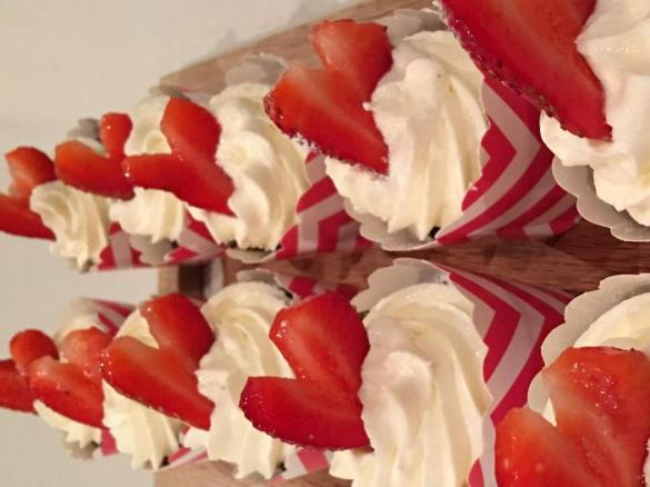 SWEETHEART BROWNIE BITES