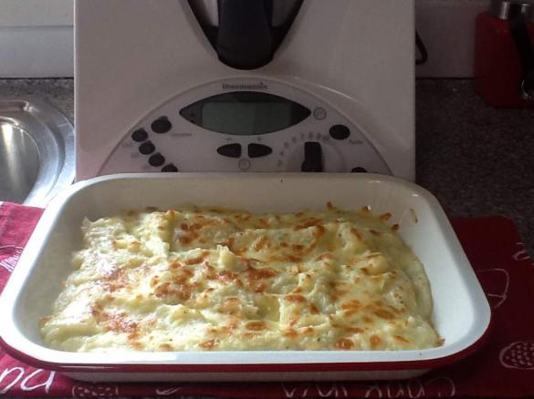 Gluten-free Cauliflower, potato & Parmesan mash