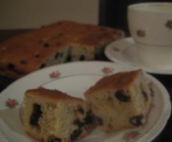 Apple and Sultana Cake