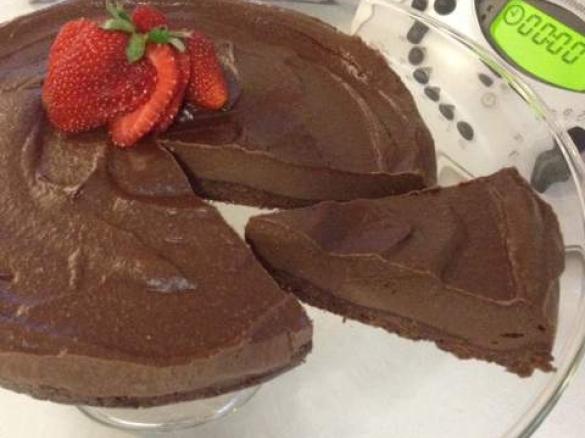 Raw Chocolate Cheesecake (Gluten/Dairy/Grain Free)