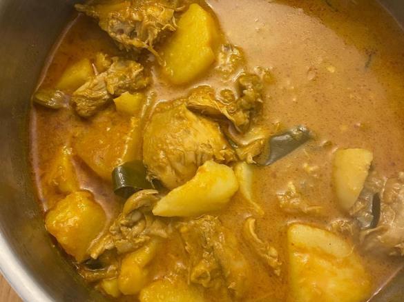 Fara's chicken curry in a hurry