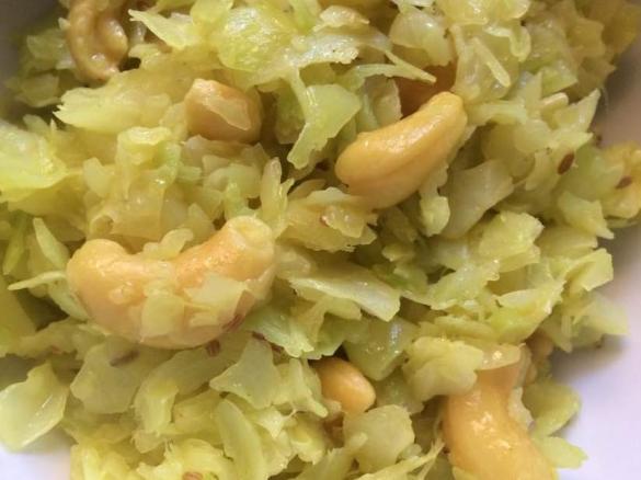 Curried Cabbage with Cashews (Vegan)