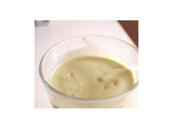 Fruit, nut 'n salad smoothie