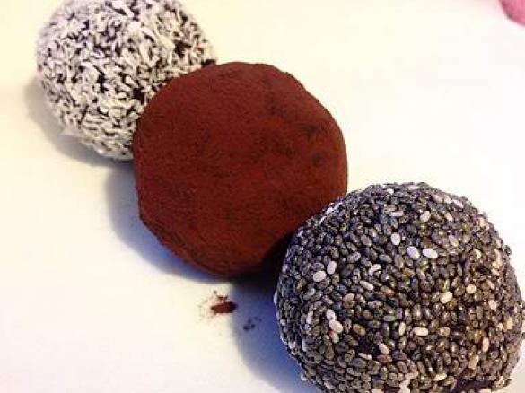 Chocolate Protein Bliss Balls