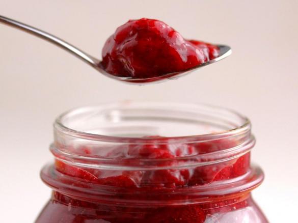 LCHF Friendly Strawberry Chia Jam