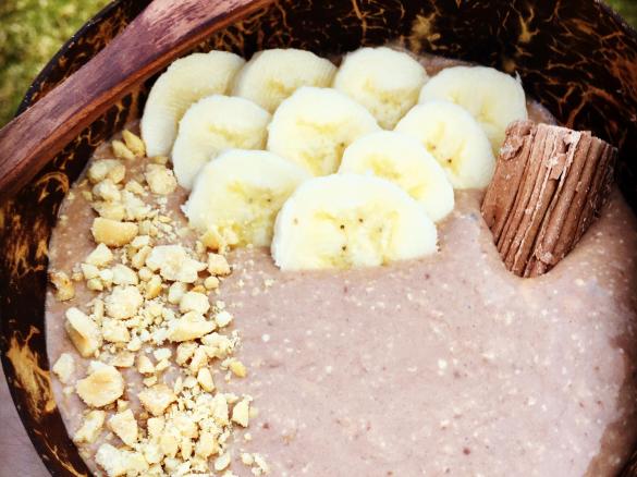 Choc Peanut Smoothie Bowl