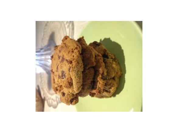 Paleo Chewy Choc Chip Cookies