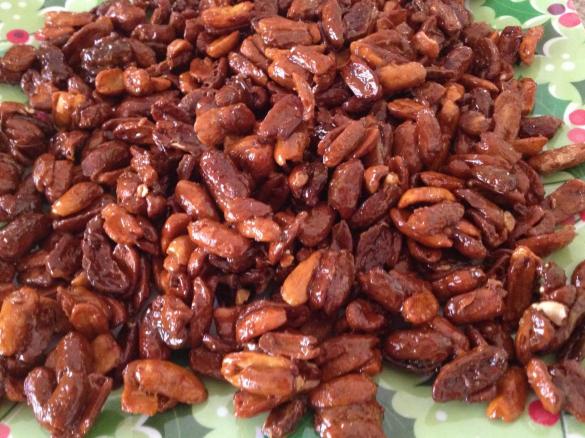 HONEY BUTTERED PEANUT CLUSTERS
