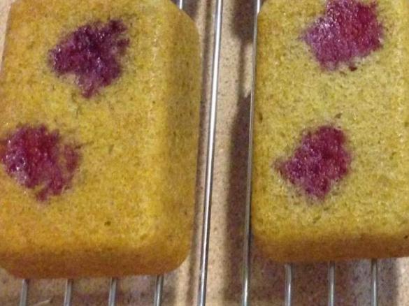 Mini Banana & Raspberry Bread Loaves
