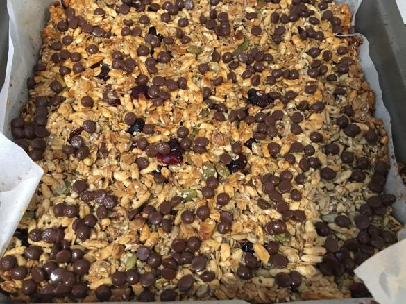 Baked Bubbly Muesli Bars