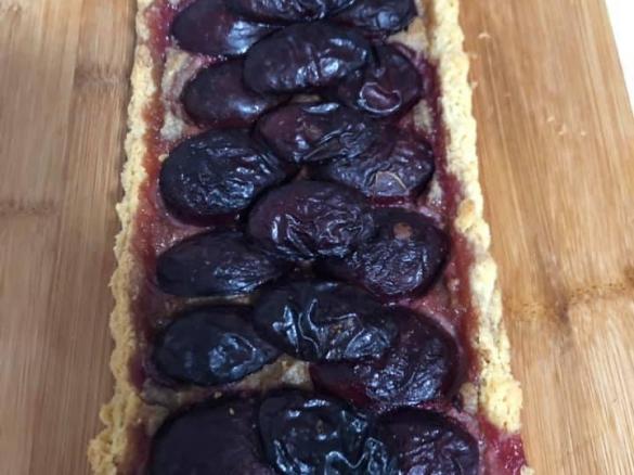 GLUTEN FREE NO ADDED SUGAR PLUM TART