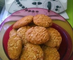 Anzac biscuits all year round (reduced sugar)