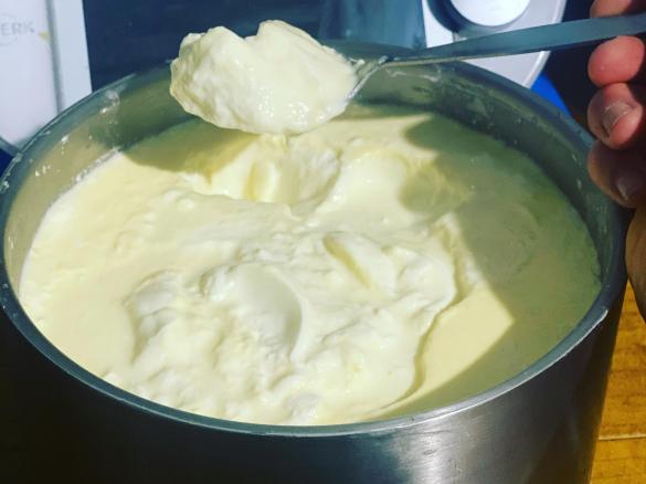 Yoghurt Thick and Creamy 2L