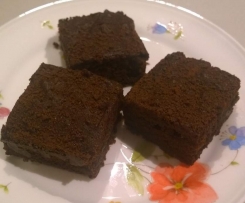 Super moist chocolate cake (gluten and dairy free and no added sugar)