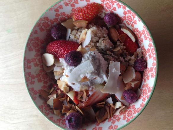 Quick Paleo Berry Muesli