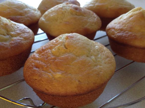 Easy pear muffins - kids lunchbox friendly