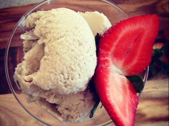 Dairy & Sugar free Banana and coconut ice cream
