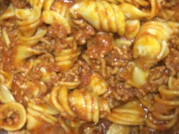 CHUNKY SPAGHETTI BOLOGNESE