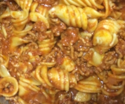 CHUNKY SPAGHETTI BOLOGNESE