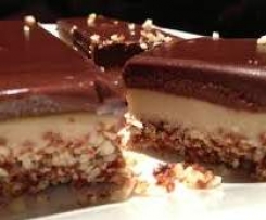 Raw Caramel Slice