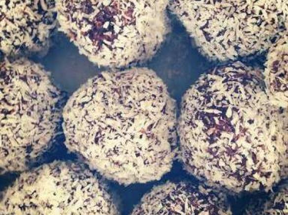 Peanut Butter Choc Ball's 