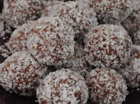 Sugar free chocolate balls